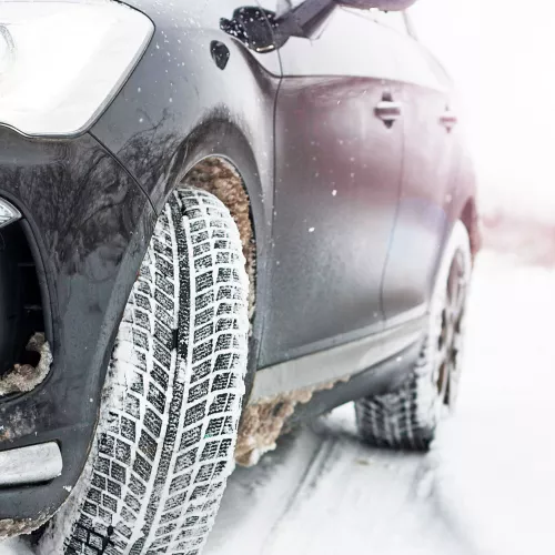 Wo Winterreifen in Halle aufgezogen werden?